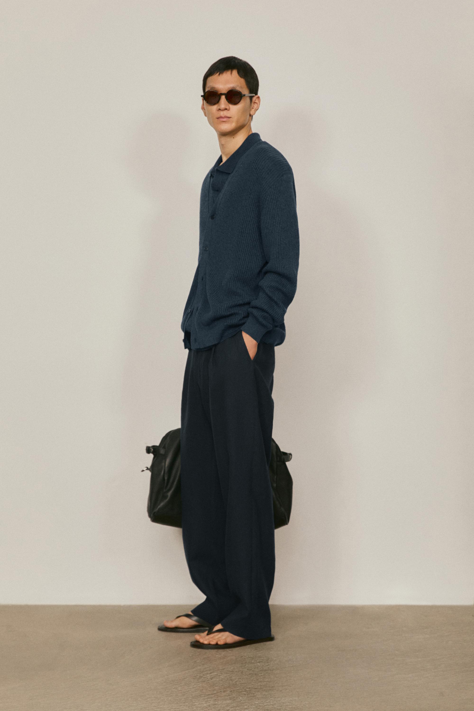 Knit V-neck cardigan - LIMITED EDITION